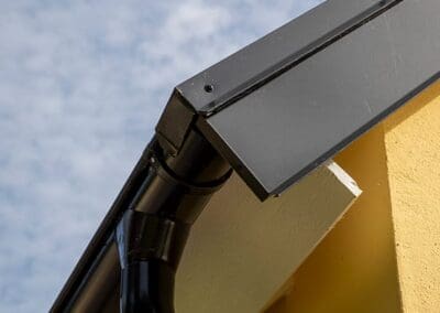 Hemma hos Åsa och Viktor detaljer tak, AChoice stenhus